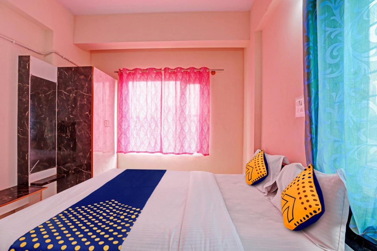 Oyo Hotel C P Residency Мисор Екстериор снимка